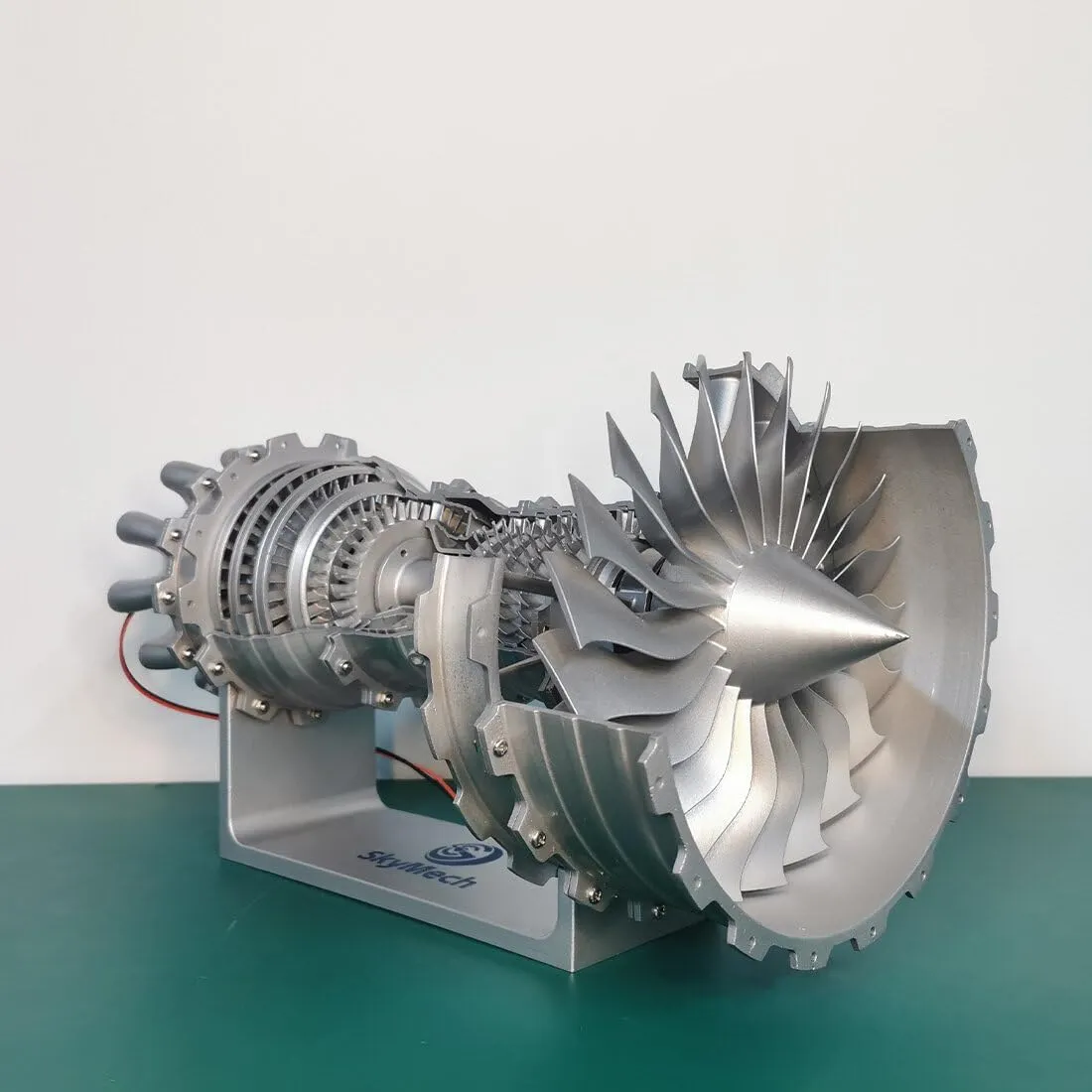 Aircraft Engine Model Science academy Physical Experiment Toy - Build Your Own Turbofan Engine That Works Helixsun 1/20 Turbofan Engine Model Kit$ 150 pcs DIY Assembly Trent 900 