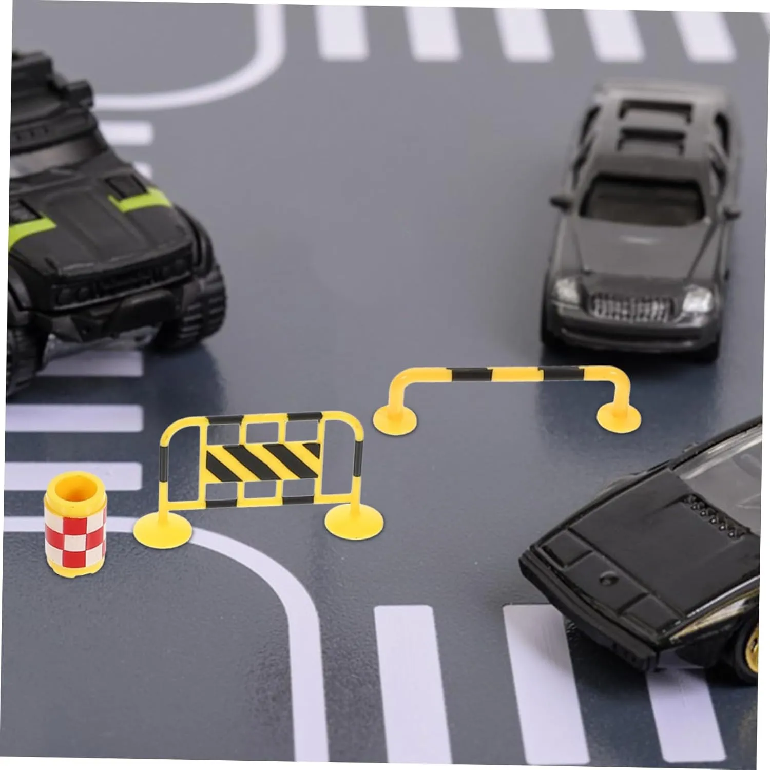 and Classroom 5sets Miniature Traffic Signs for Boys and Girls Educational Learning Toys Realistic Simulation Models for Creative Play and Development for golden ecological dearth Home 