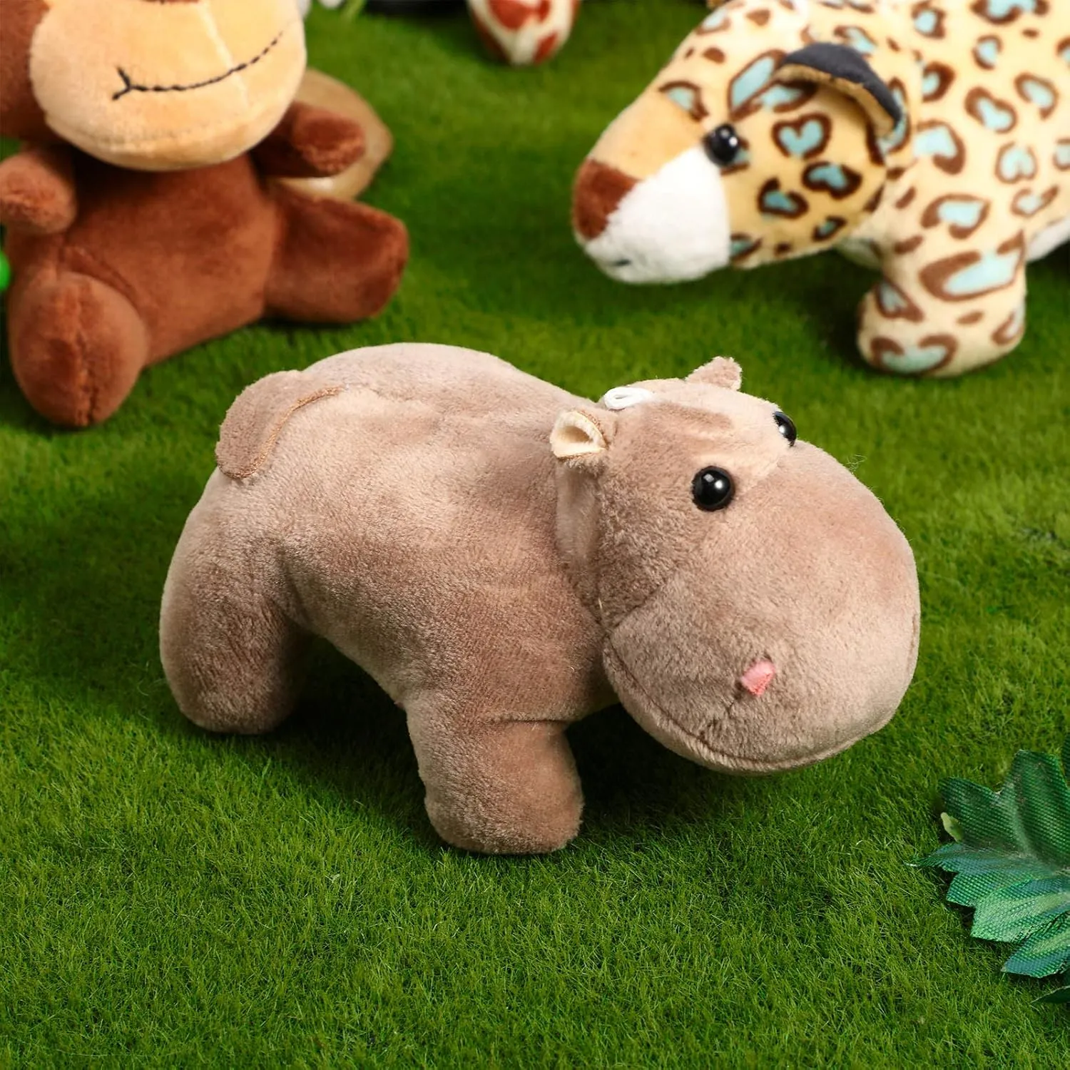 Forest Animals Jungle Animal Plush Toys 4.8 Inch Cute Elephant preside require Lion Giraffe Tiger Plush for Animal Themed Parties Achievement(Sitting, Lying) Sumind 12 Pieces Mini Stuffed 