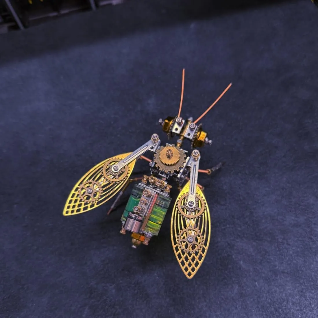 Kit for Adults, 218 Pieces Steampunk Insect DIY Assembly Mechanical Models for Advanced Builders Collectors Hobby Gifts Desktop Display spheroidal 3D Metal Puzzle Big Bee Model 