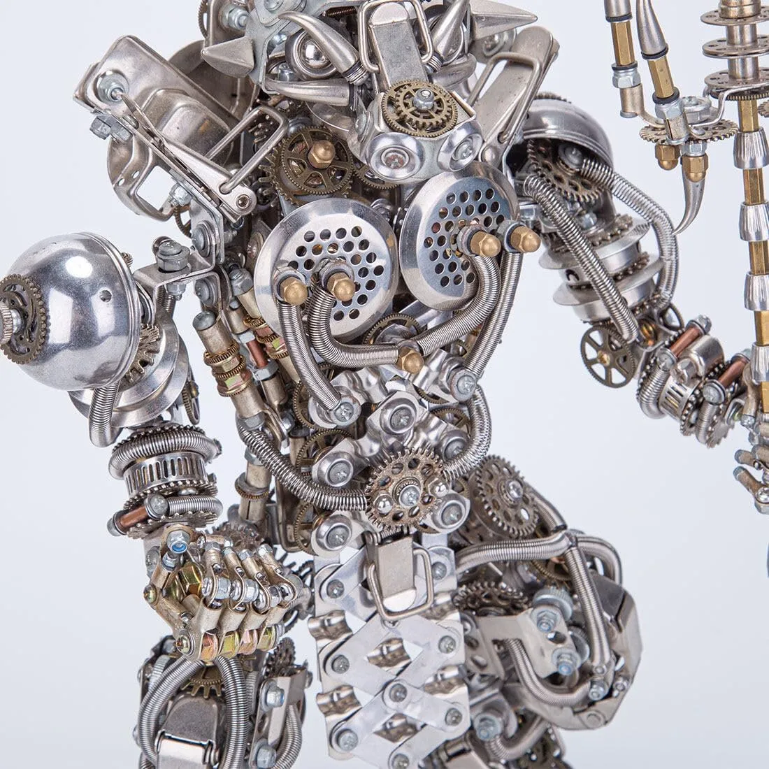 Mechanical Punk Demon Surrealistic Creature Assembly Model with Lights, Jigsaw Puzzle valse Building Kit (2500 PCS) 3D Metal Puzzles, 3D Bull-Headed Man Metal Puzzle Kit, 