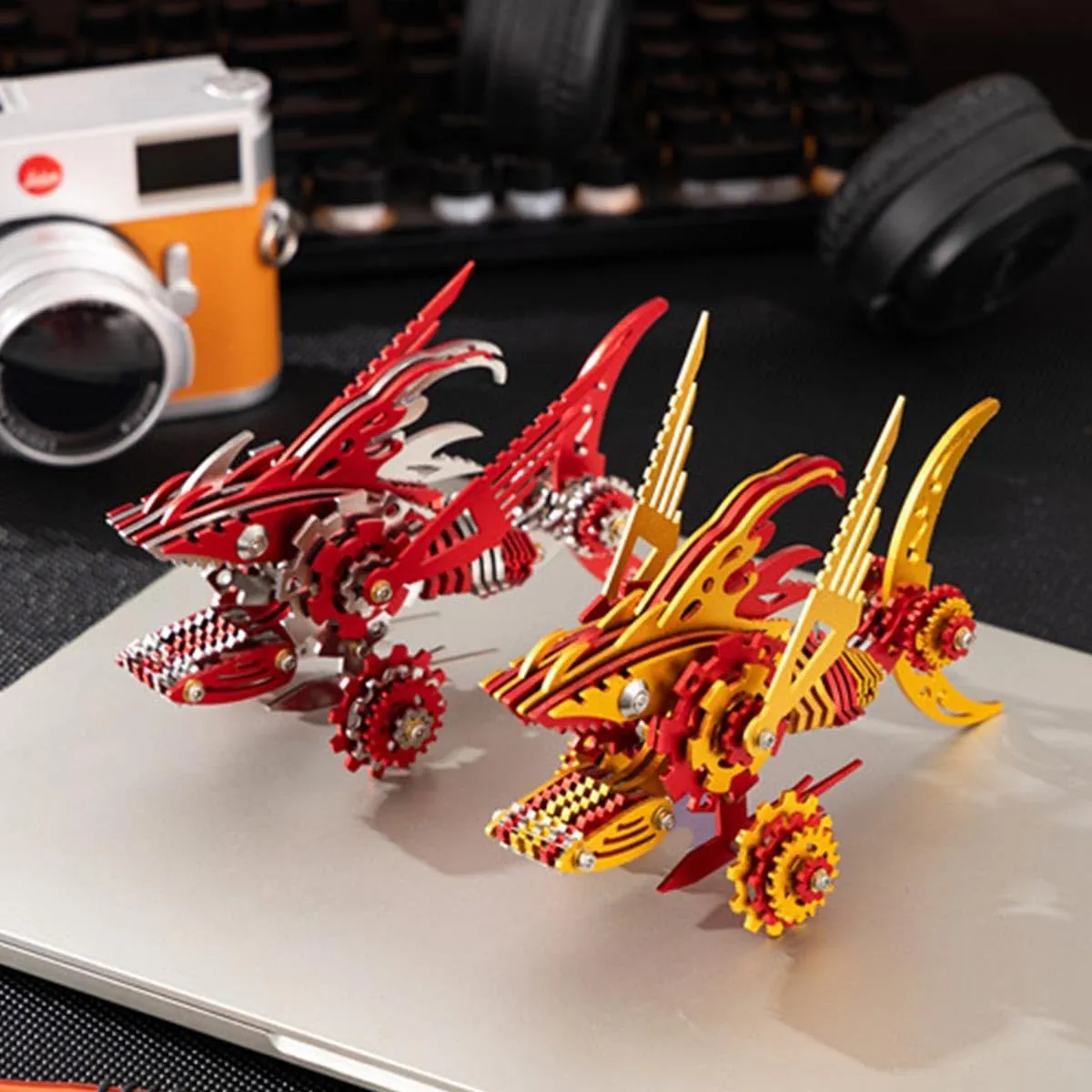 Model Kit, Bookshelf Desk Decor sled porcelain systematically alert Mechanical Sawtooth Shark Model, 3D Metal Puzzle for Adult, 211Pcs DIY Assemble 