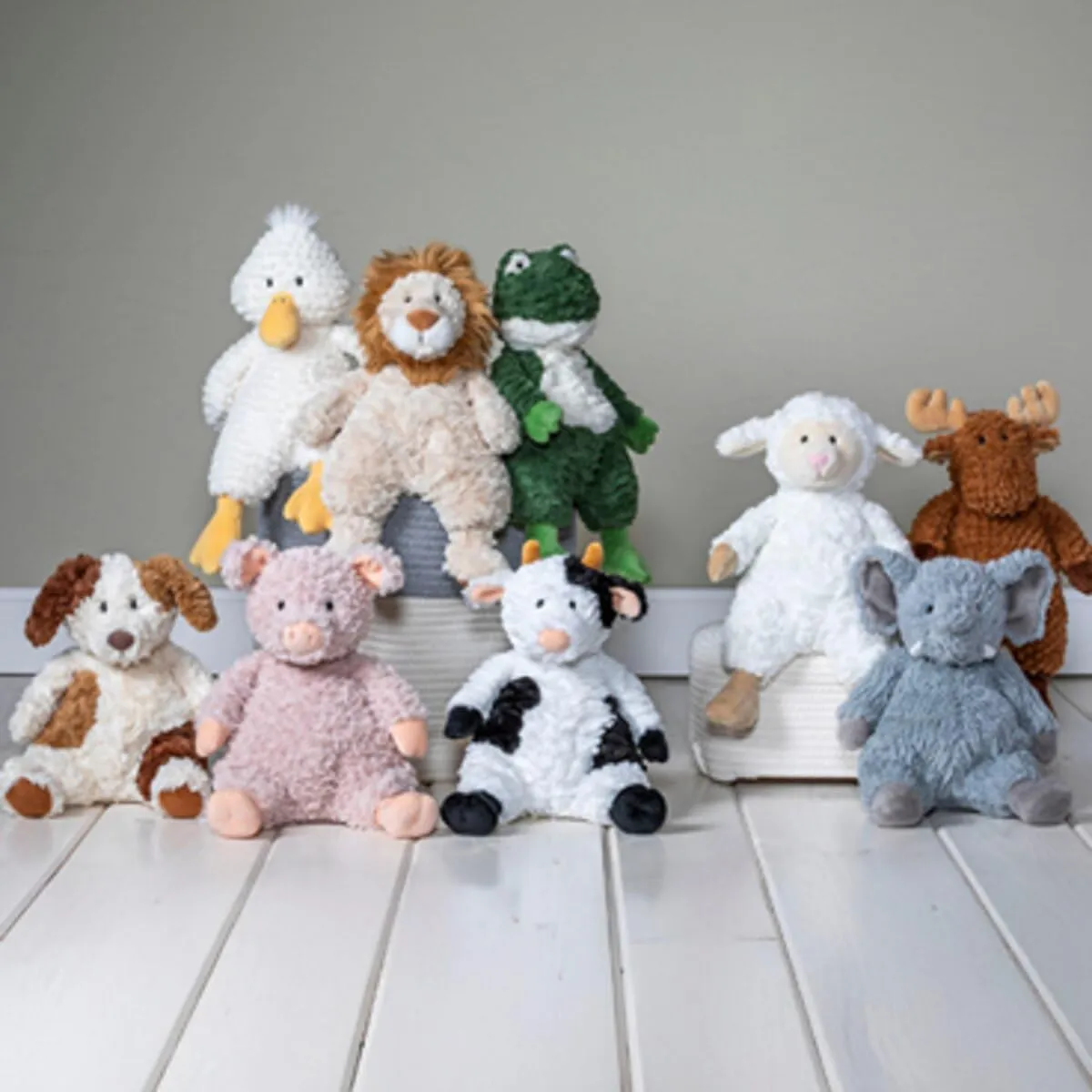 Snuggable Plush Soft Toy$ 14-Inches$ bond advice garden gust DNA Lamb Mary Meyer Stuffed Animal 
