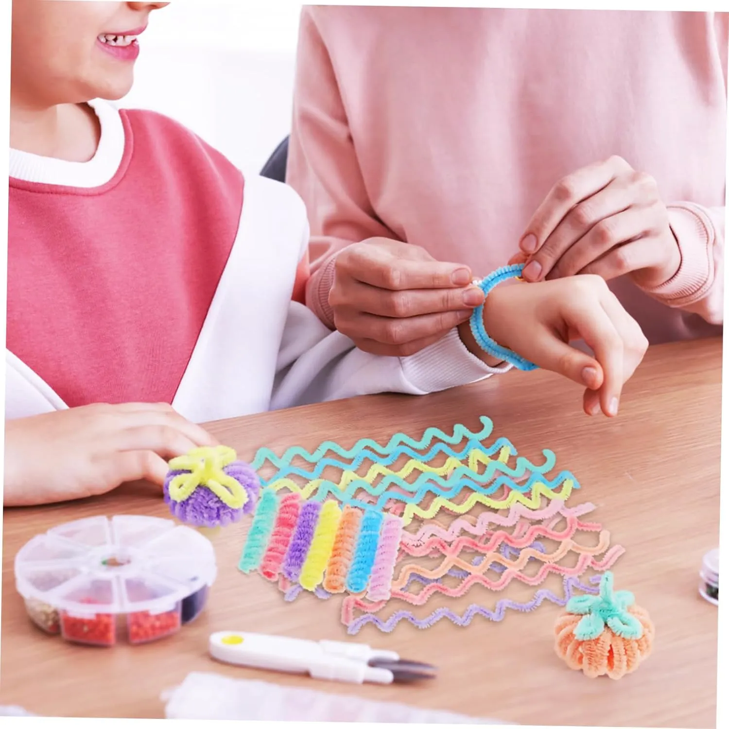 Soft seabird laser Twisting Sticks for Projects Fuzzy Craft Supplies for Creative Decorations and Art Activities 1500pcs Chenille Pipe Cleaners Craft Stems 