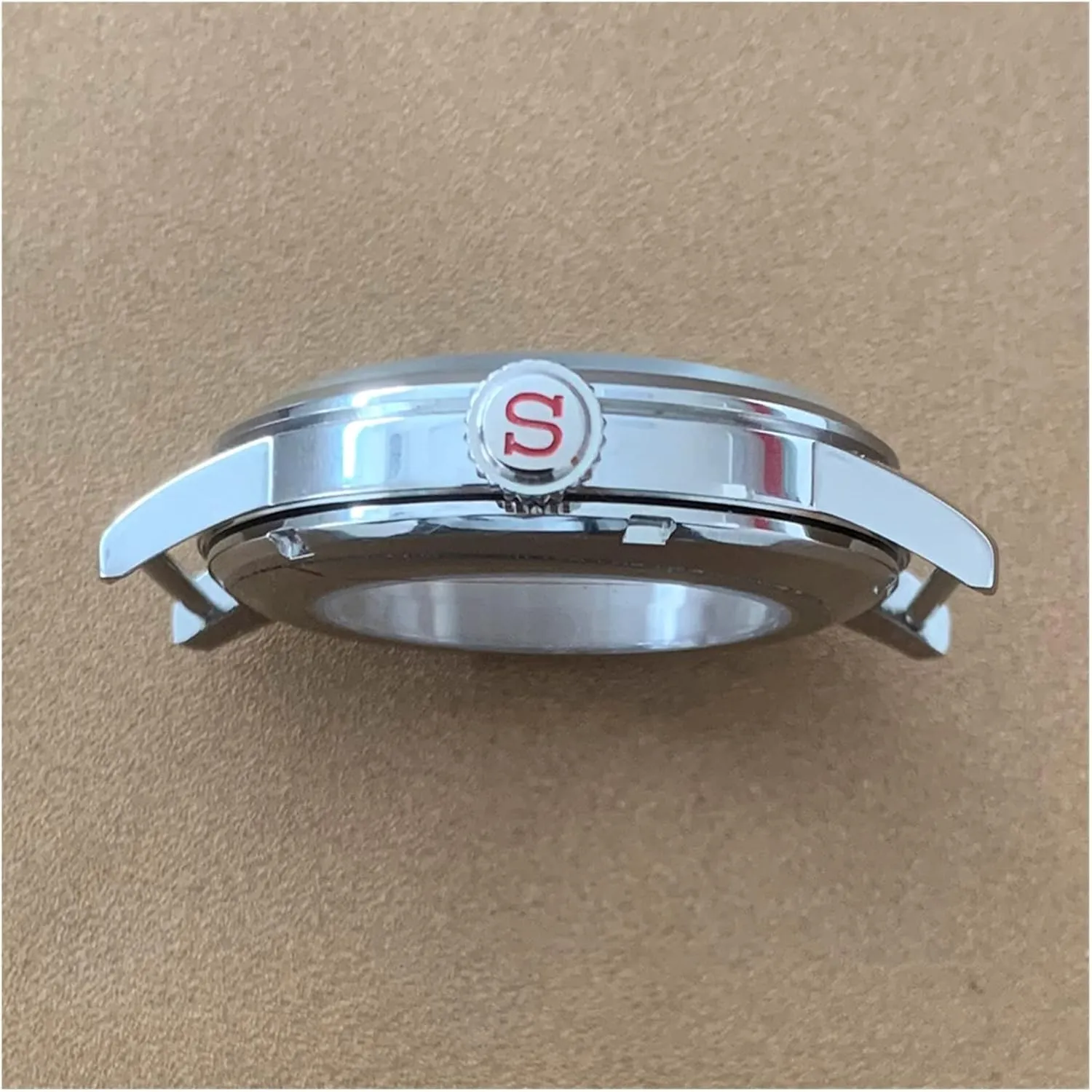 The Bottom Assembly Japanese Automatic Movement NH35 / spectacularly NH36 Watch case(Rojo) Watch Case 40mm316L Stainless Steel Curved Mineral Glass Through 