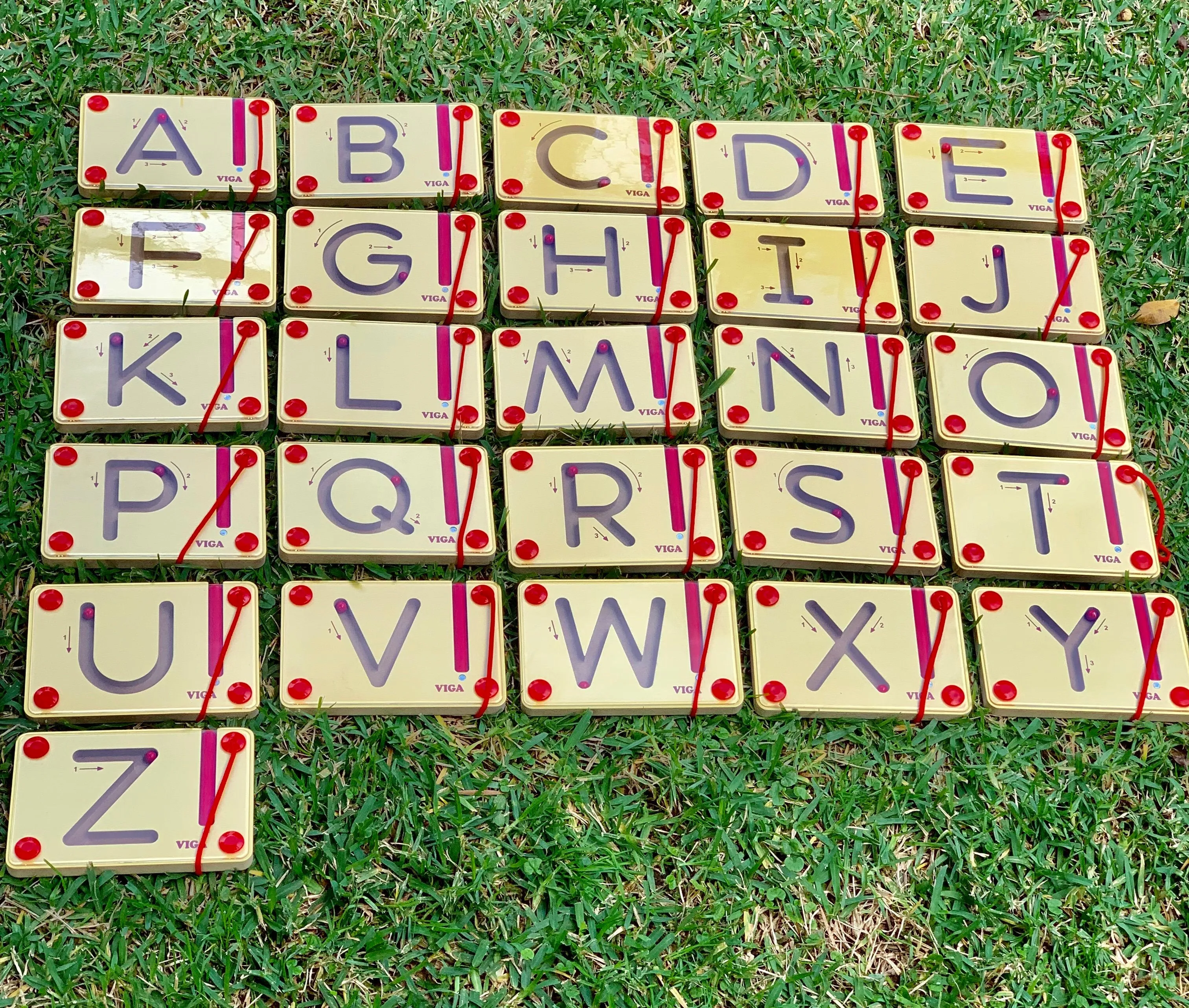 VIGA Magnetic Tracing Upper Case Letters